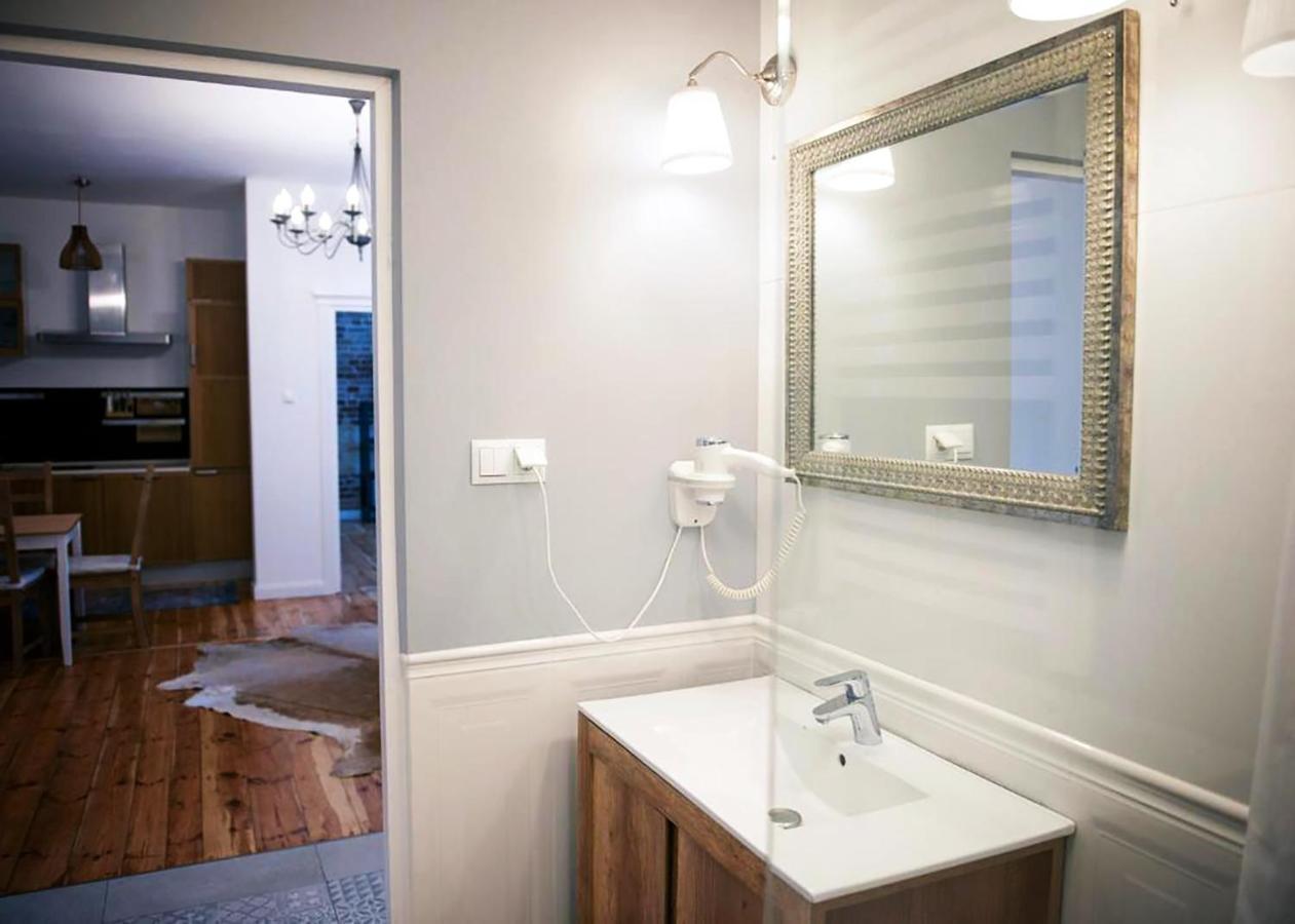 Stylowy Apartament W Kamienicy Chełm المظهر الخارجي الصورة